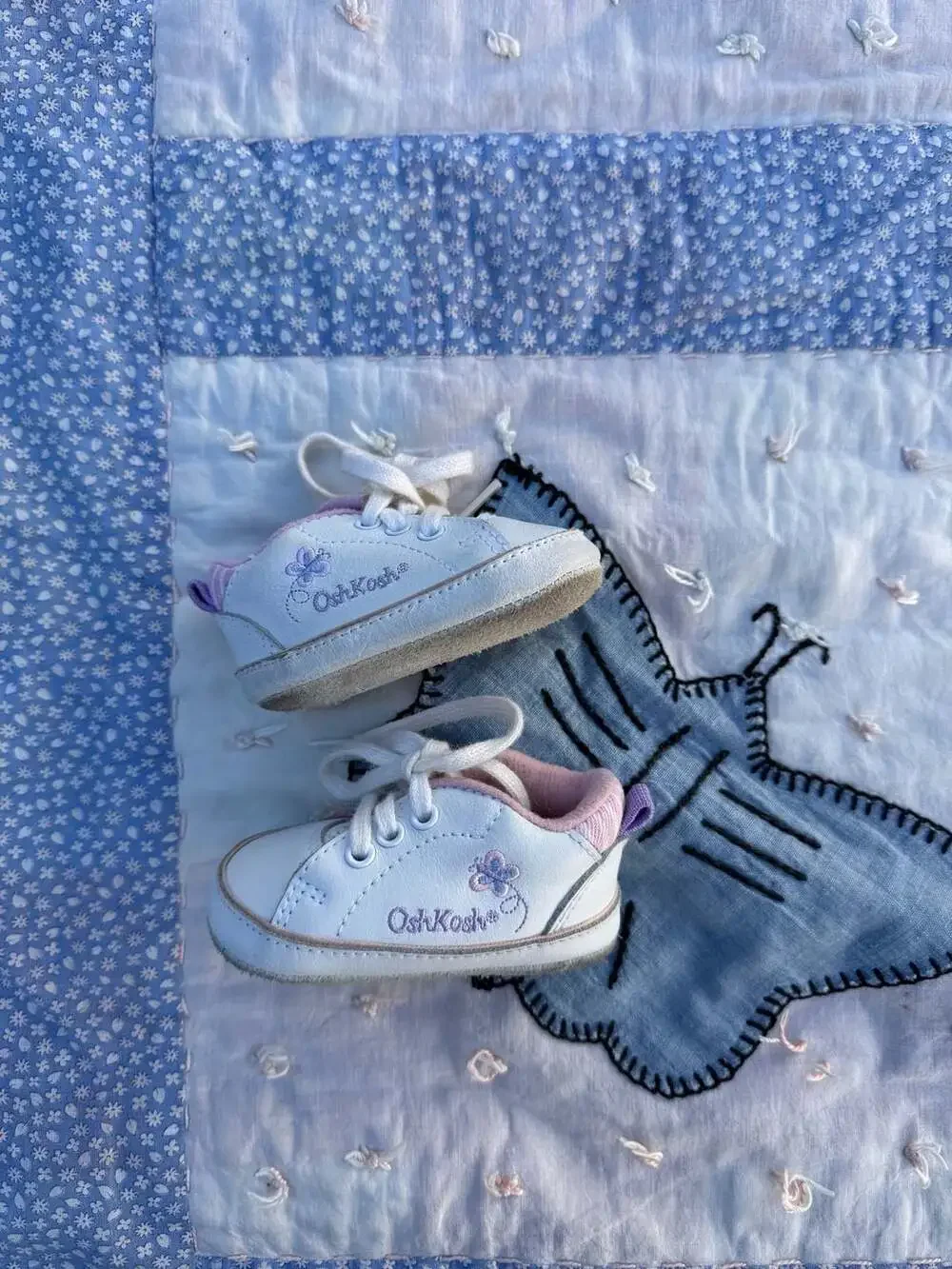 OshKosh B'gosh Baby Butterfly White Crib Shoes